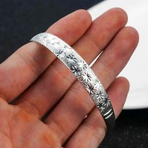 Minimalist Silver Eternal Bangle Bracelet